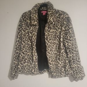 Betsey Johnson Leopard Print Faux Fur coat Large